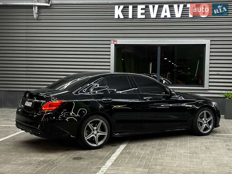 Седан Mercedes-Benz C-Class 2016 в Киеве
