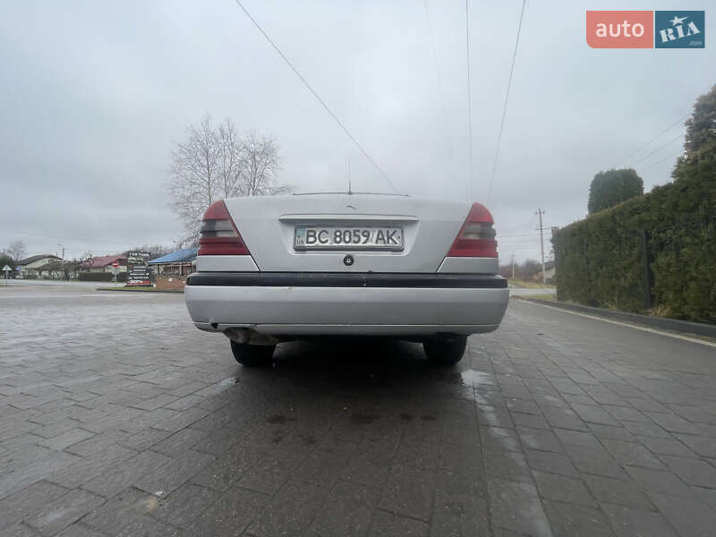 Седан Mercedes-Benz C-Class 1996 в Долине