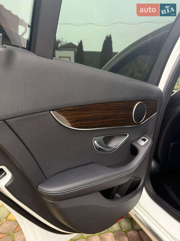 Седан Mercedes-Benz C-Class 2018 в Самборе