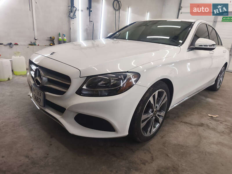 Седан Mercedes-Benz C-Class 2018 в Самборе