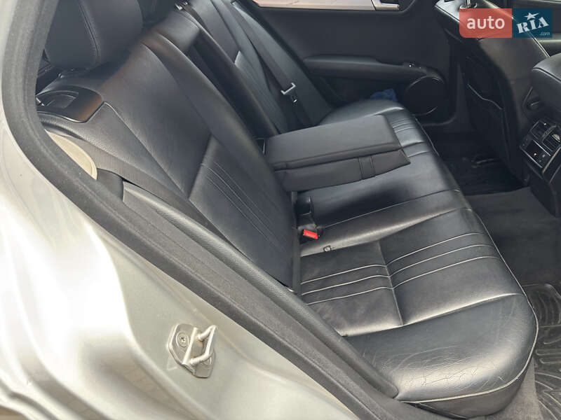 Универсал Mercedes-Benz C-Class 2012 в Ужгороде