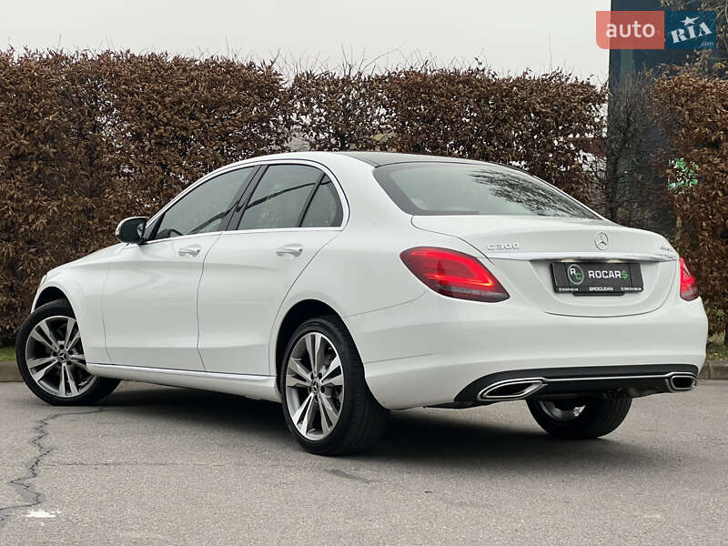 Седан Mercedes-Benz C-Class 2020 в Киеве