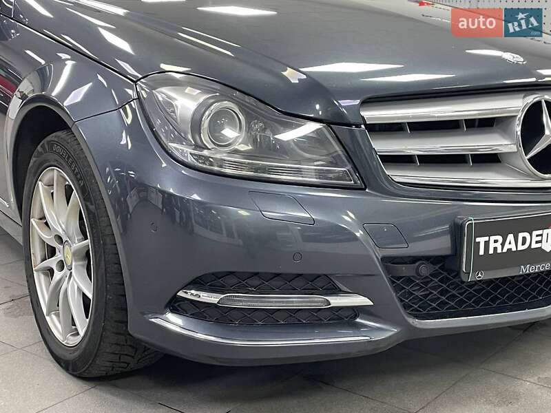 Универсал Mercedes-Benz C-Class 2013 в Киеве