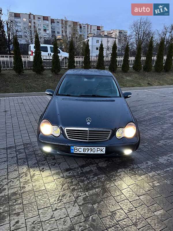 Седан Mercedes-Benz C-Class 2002 в Дрогобыче