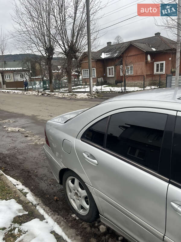 Седан Mercedes-Benz C-Class 2000 в Дрогобыче фото 24 Седан Mercedes-Benz C-Class 2000 в Дрогобыче