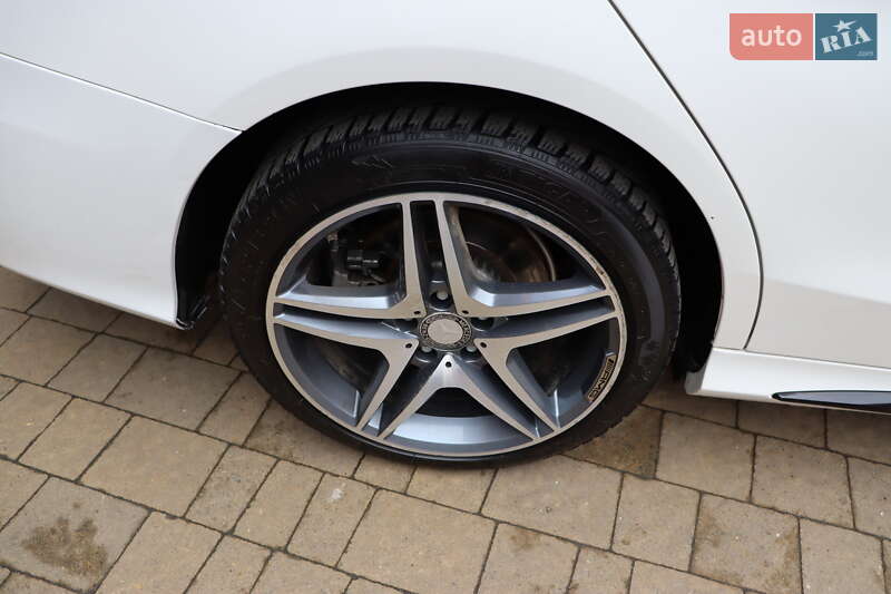 Седан Mercedes-Benz C-Class 2014 в Львове