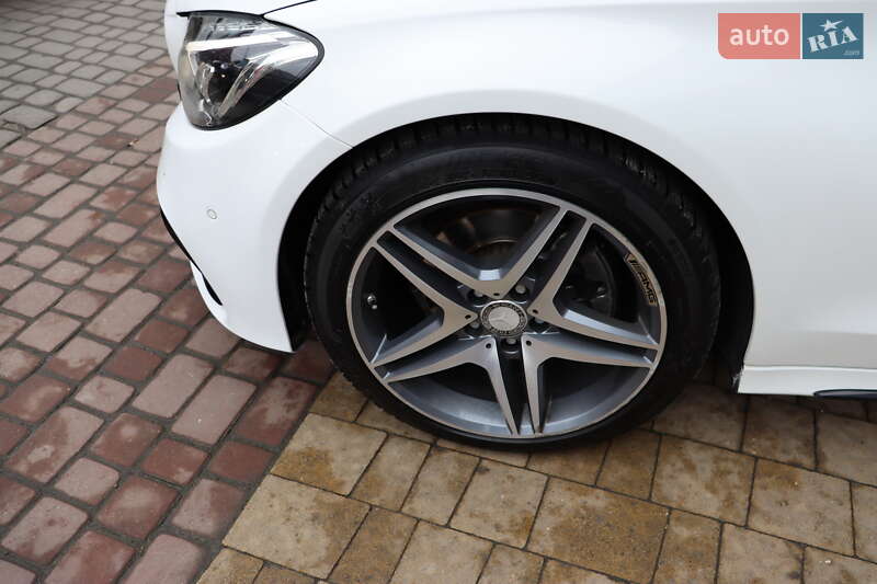 Седан Mercedes-Benz C-Class 2014 в Львове