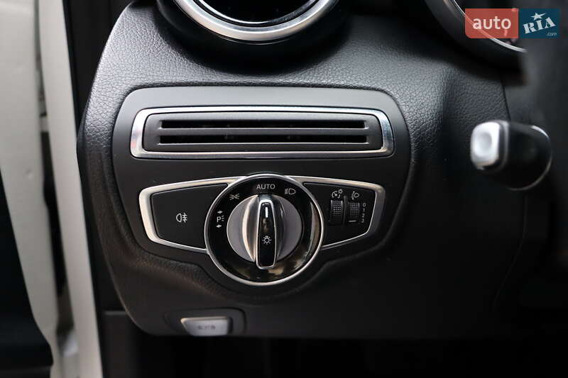 Седан Mercedes-Benz C-Class 2014 в Львове