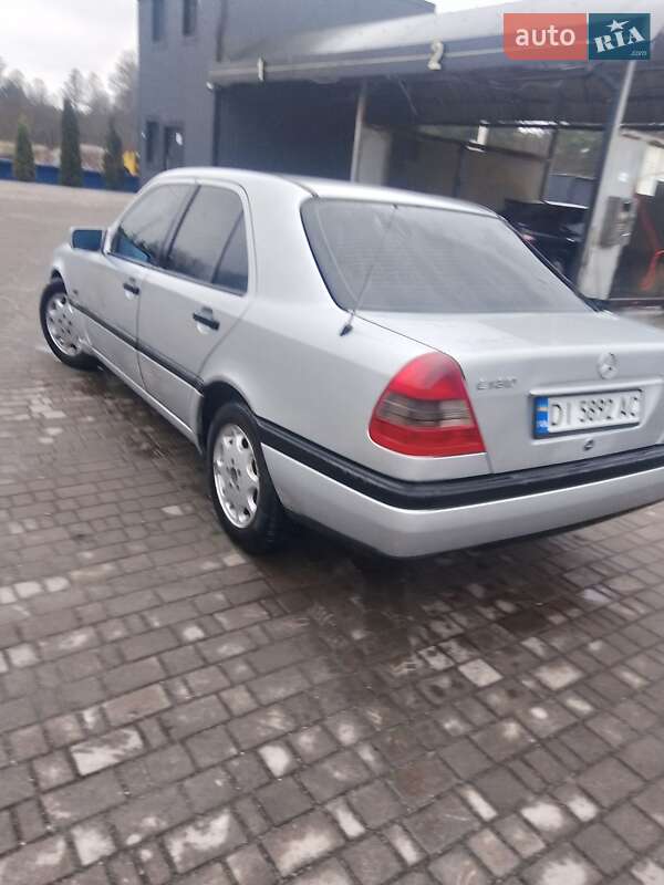 Седан Mercedes-Benz C-Class 1995 в Яворове