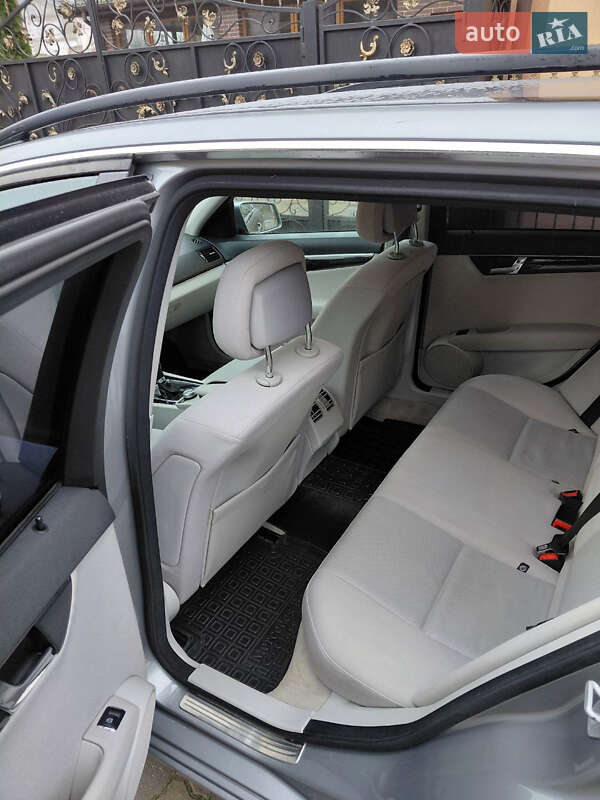 Универсал Mercedes-Benz C-Class 2009 в Сокале