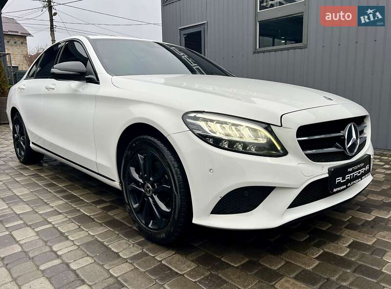 Седан Mercedes-Benz C-Class 2018 в Киеве фото 12 Седан Mercedes-Benz C-Class 2018 в Киеве