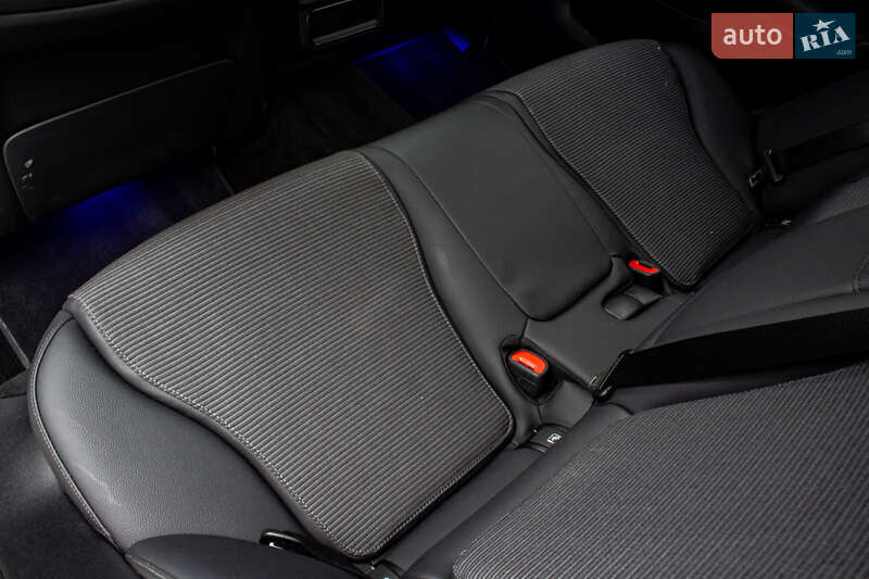 Седан Mercedes-Benz C-Class 2024 в Львові фото 35 Седан Mercedes-Benz C-Class 2024 в Львові