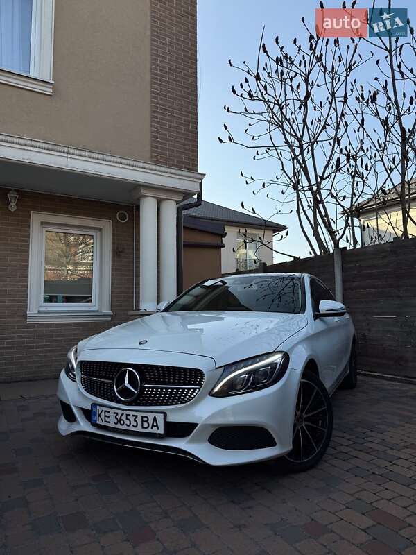 Mercedes-Benz C-Class 2017
