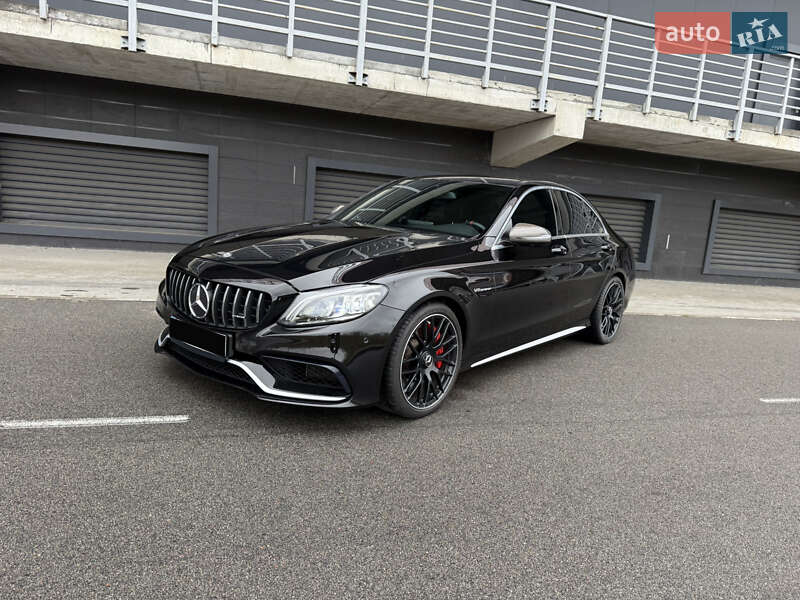 Седан Mercedes-Benz C-Class 2016 в Киеве фото Седан Mercedes-Benz C-Class 2016 в Киеве