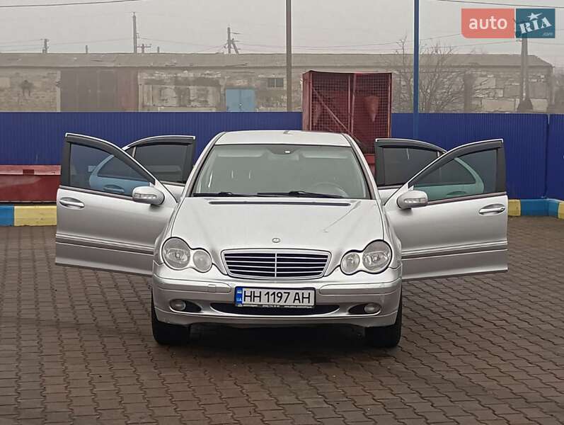 Седан Mercedes-Benz C-Class 2000 в Раздельной фото 9 Седан Mercedes-Benz C-Class 2000 в Раздельной