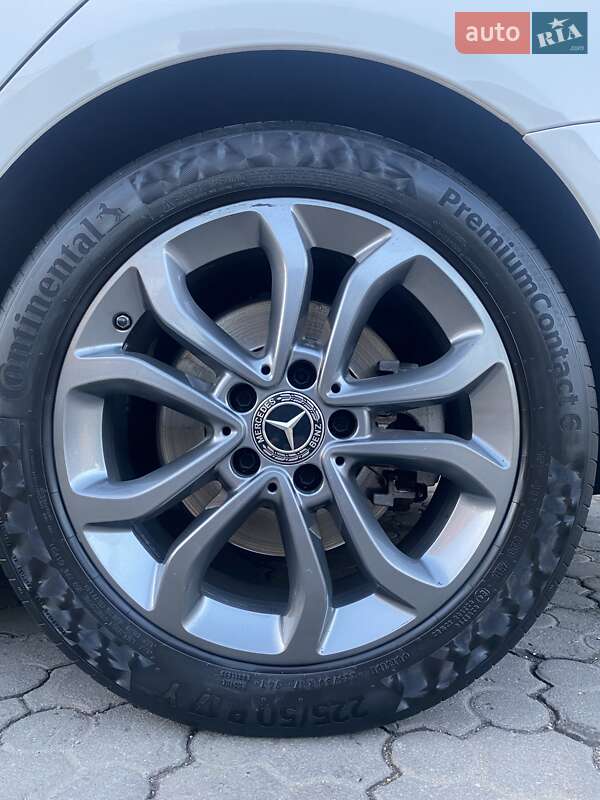 Седан Mercedes-Benz C-Class 2014 в Кривом Роге