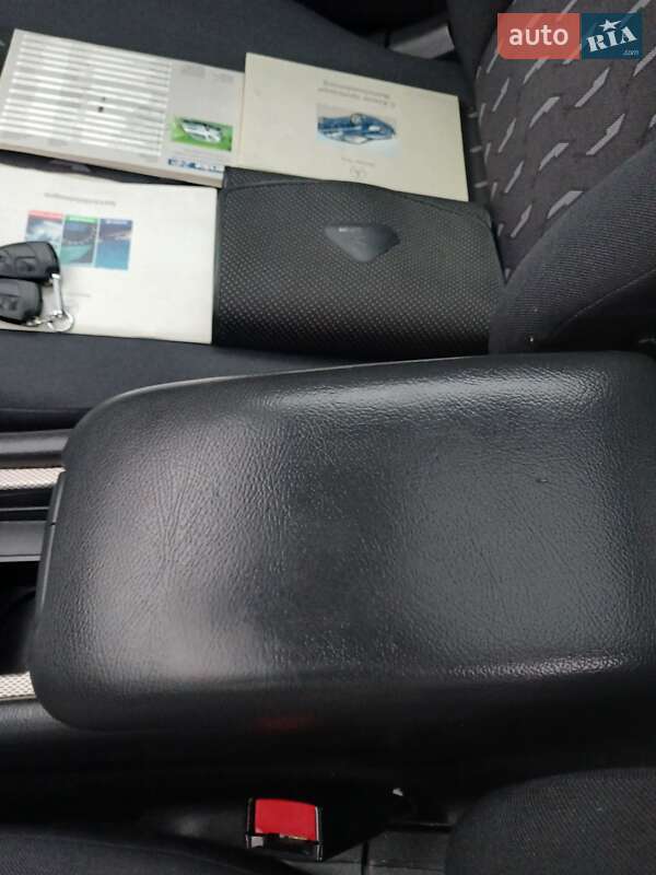 Купе Mercedes-Benz C-Class 2001 в Львове фото 12 Купе Mercedes-Benz C-Class 2001 в Львове