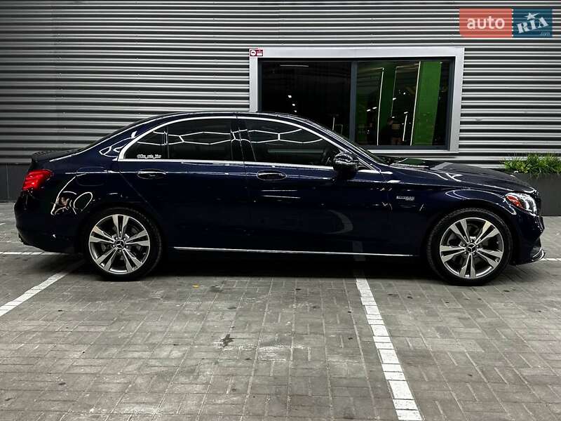 Седан Mercedes-Benz C-Class 2016 в Києві