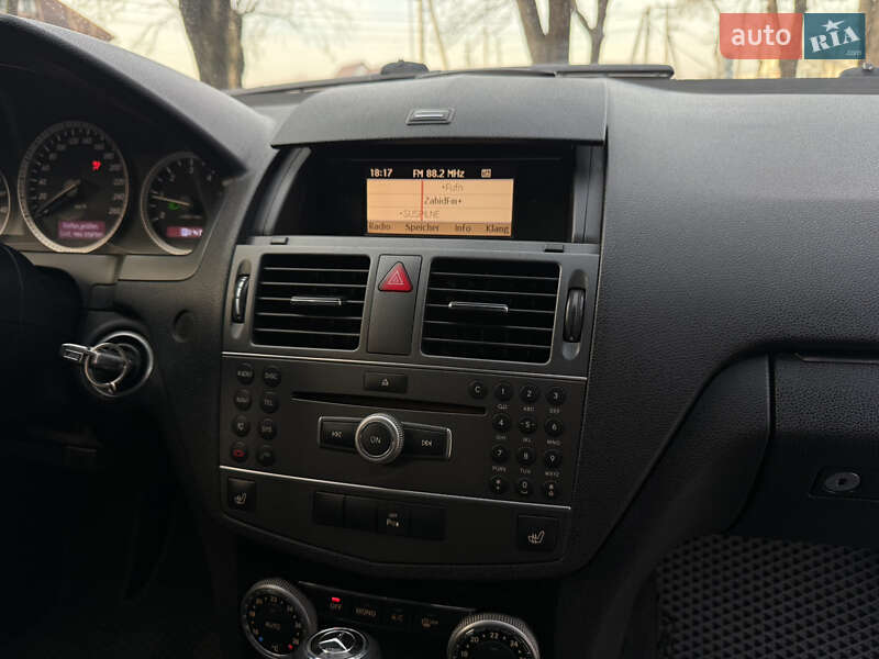 Седан Mercedes-Benz C-Class 2010 в Тячеве