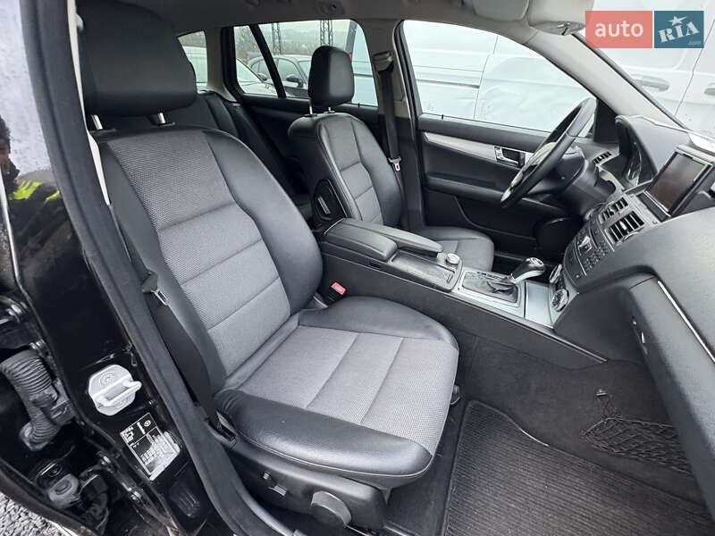 Универсал Mercedes-Benz C-Class 2010 в Сарнах