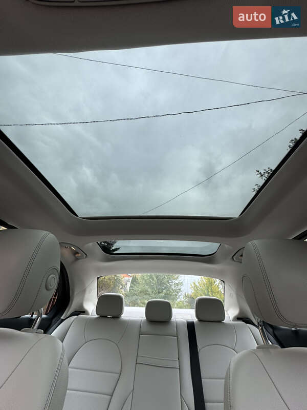 Седан Mercedes-Benz C-Class 2016 в Львове фото 15 Седан Mercedes-Benz C-Class 2016 в Львове