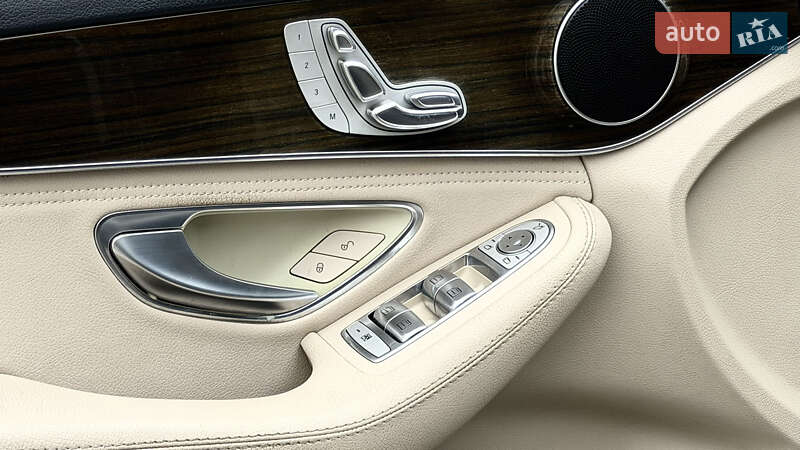 Седан Mercedes-Benz C-Class 2015 в Запоріжжі фото 25 Седан Mercedes-Benz C-Class 2015 в Запоріжжі