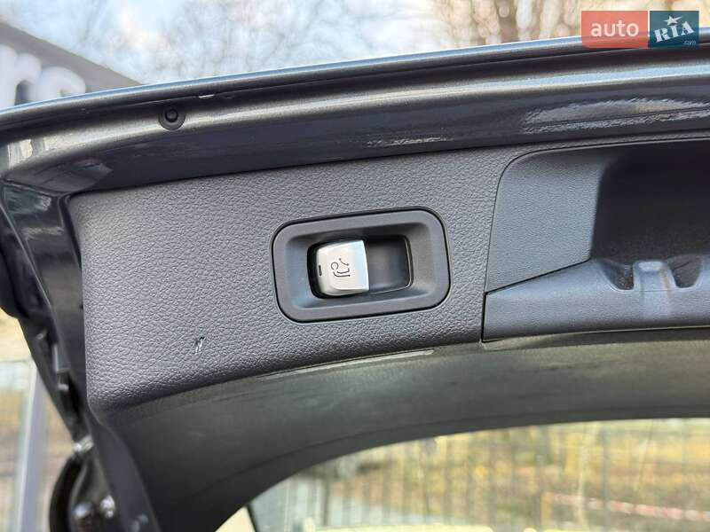 Универсал Mercedes-Benz C-Class 2019 в Хмельницком фото 43 Универсал Mercedes-Benz C-Class 2019 в Хмельницком