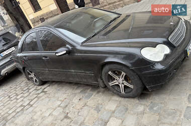 Седан Mercedes-Benz C-Class 2002 в Львове