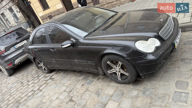Седан Mercedes-Benz C-Class 2002 в Львове фото Седан Mercedes-Benz C-Class 2002 в Львове