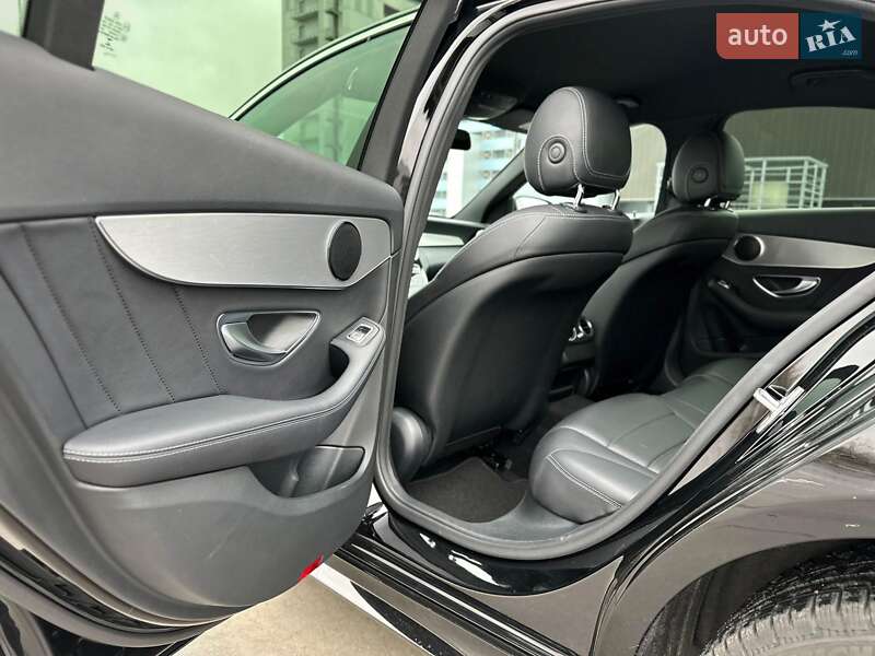 Седан Mercedes-Benz C-Class 2017 в Киеве фото 59 Седан Mercedes-Benz C-Class 2017 в Киеве