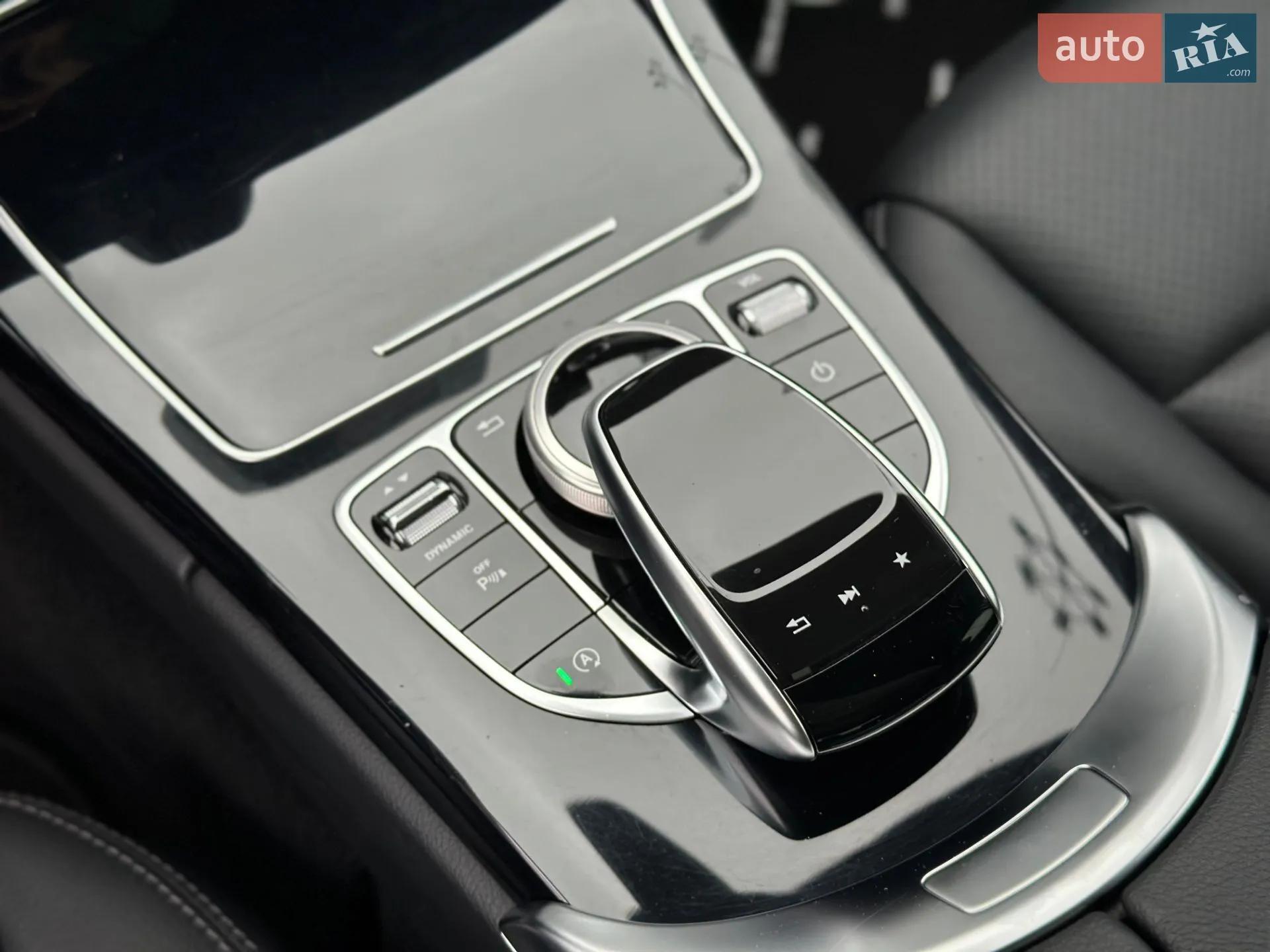 2017 Mercedes-Benz C-klasse - мініатюра 35
