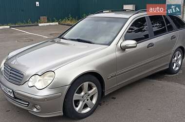 Универсал Mercedes-Benz C-Class 2004 в Киеве