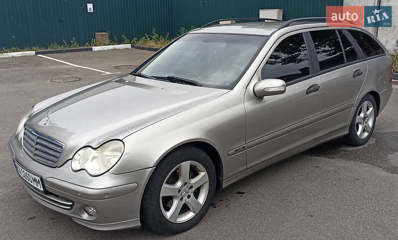 Mercedes-Benz C-Class 2004