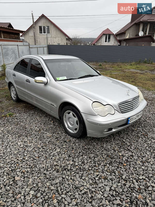 Mercedes-Benz C-Class 2003