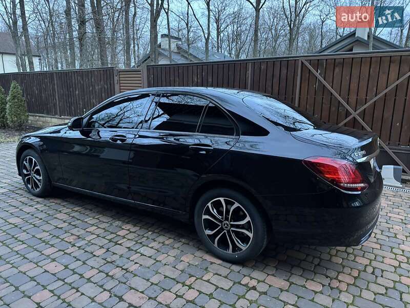 Mercedes-Benz C-Class 2019