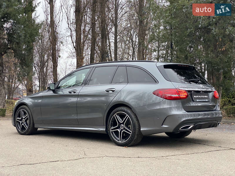 Універсал Mercedes-Benz C-Class 2018 в Києві