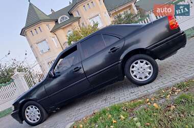 Седан Mercedes-Benz C-Class 1994 в Черновцах