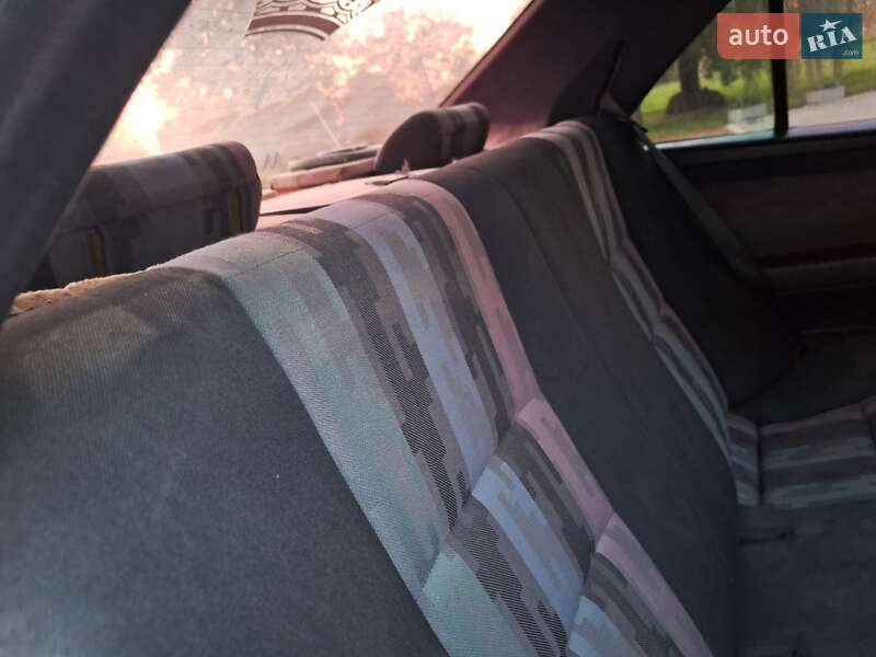 Седан Mercedes-Benz C-Class 1994 в Чернівцях фото 24 Седан Mercedes-Benz C-Class 1994 в Чернівцях