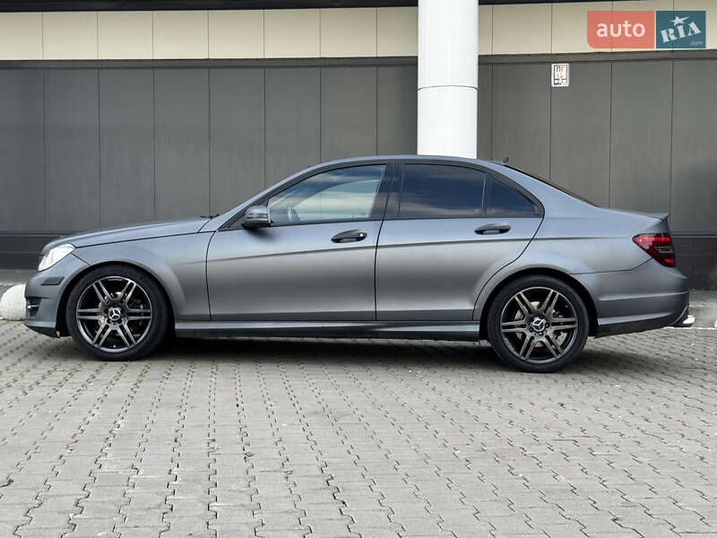 Седан Mercedes-Benz C-Class 2011 в Киеве
