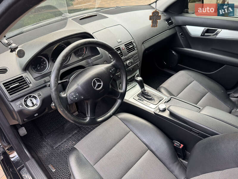 Универсал Mercedes-Benz C-Class 2010 в Барышевке