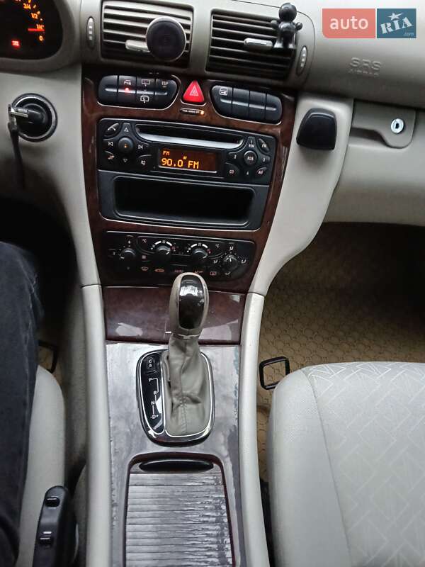 Универсал Mercedes-Benz C-Class 2004 в Ровно фото 4 Универсал Mercedes-Benz C-Class 2004 в Ровно