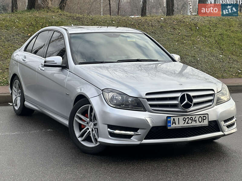 Mercedes-Benz C-Class 2011 Mercedes-Benz C-Class 2011