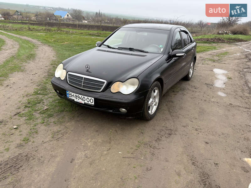 Mercedes-Benz C-Class 2002 Mercedes-Benz C-Class 2002