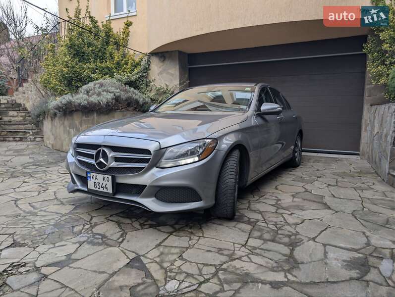 Седан Mercedes-Benz C-Class 2015 в Киеве фото 2 Седан Mercedes-Benz C-Class 2015 в Киеве