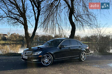 Седан Mercedes-Benz C-Class 2012 в Ровно
