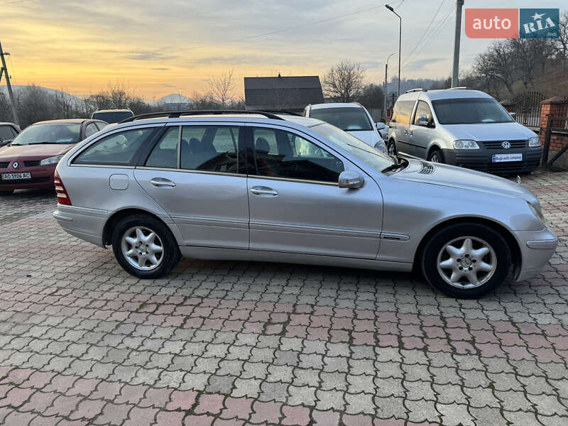 Универсал Mercedes-Benz C-Class 2001 в Тячеве фото 3 Универсал Mercedes-Benz C-Class 2001 в Тячеве
