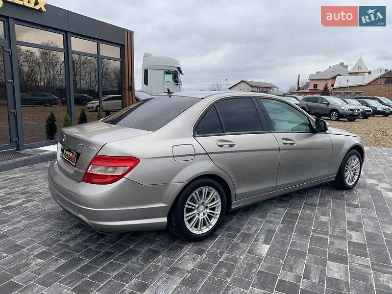 Седан Mercedes-Benz C-Class 2007 в Коломые
