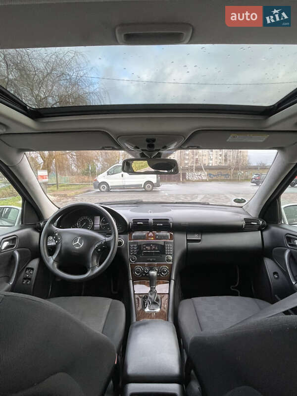 Универсал Mercedes-Benz C-Class 2004 в Здолбунове фото 9 Универсал Mercedes-Benz C-Class 2004 в Здолбунове