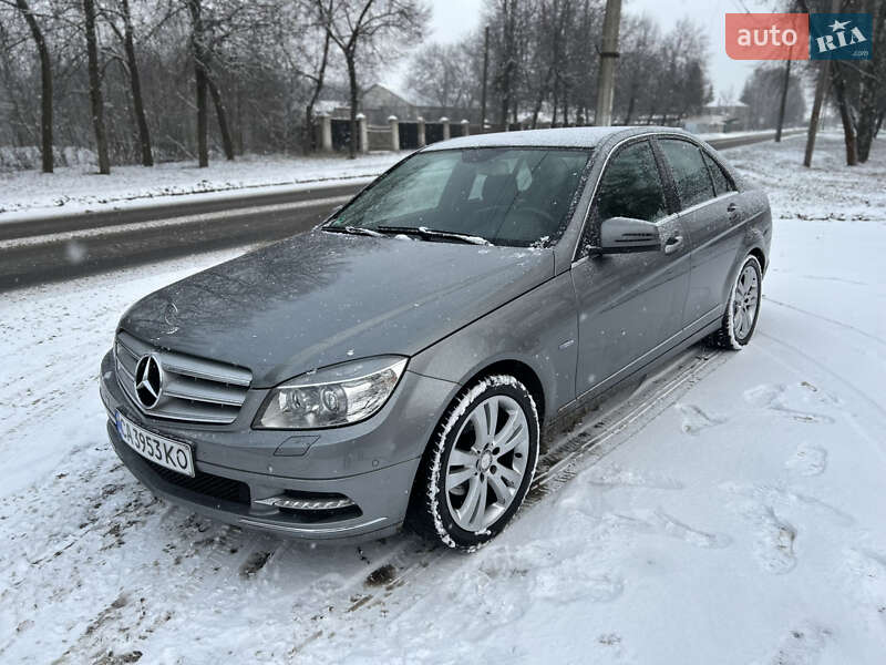 Седан Mercedes-Benz C-Class 2010 в Черкассах фото 2 Седан Mercedes-Benz C-Class 2010 в Черкассах