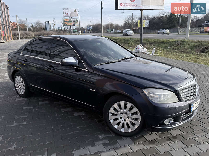 Седан Mercedes-Benz C-Class 2008 в Луцке